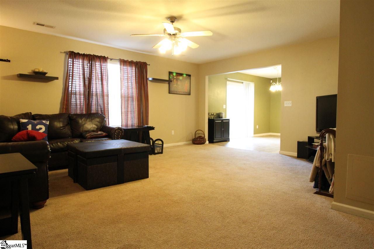 Property image 4 at 5 Warbler Court, Simpsonville, SC 29680-7342