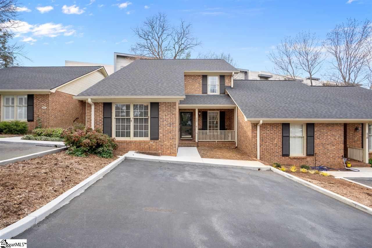 Main image of property at 220 McDaniel Greene, Greenville, SC 29601