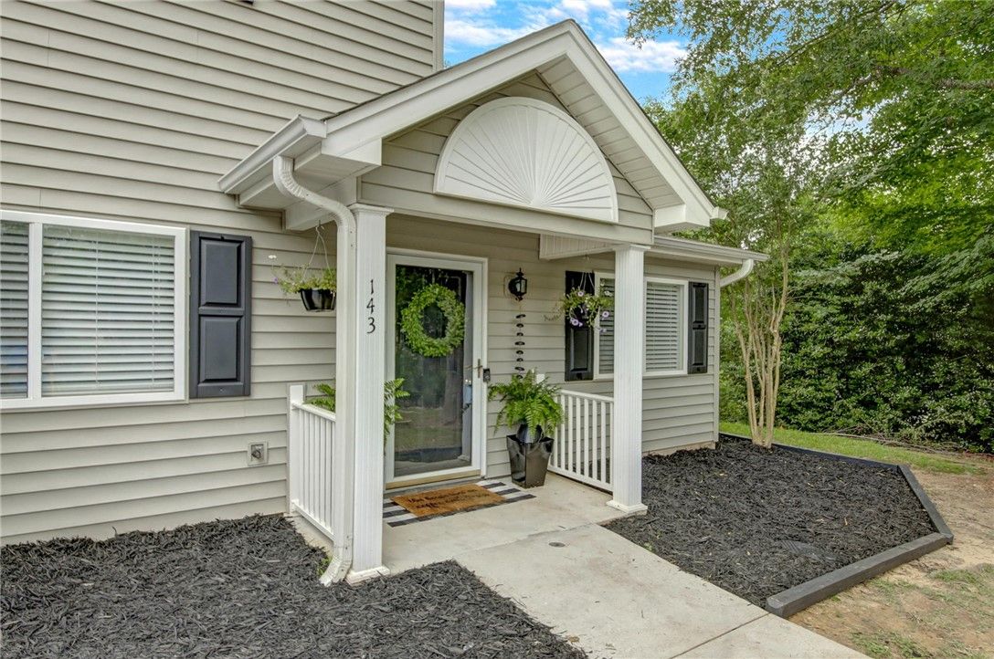 Property image 3 at 143 Perkins Place, Seneca, SC 29678
