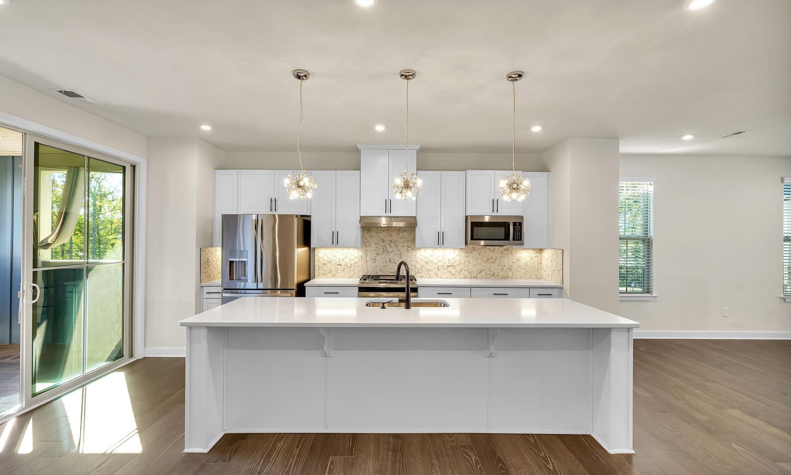 Property image 4 at 25 Questover Drive, Greenville, SC 29607