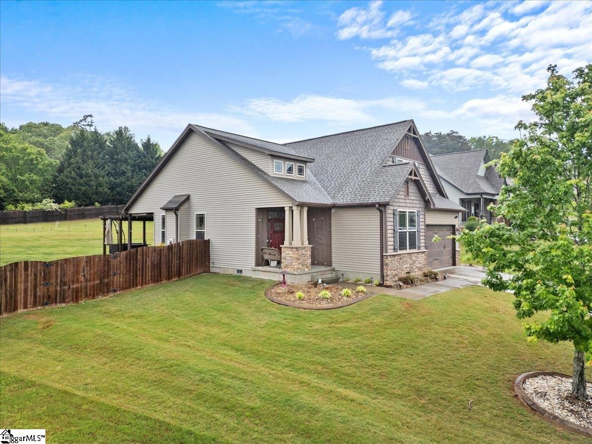 Property image 3 at 30 Arbolado Way, Greer, SC 29651