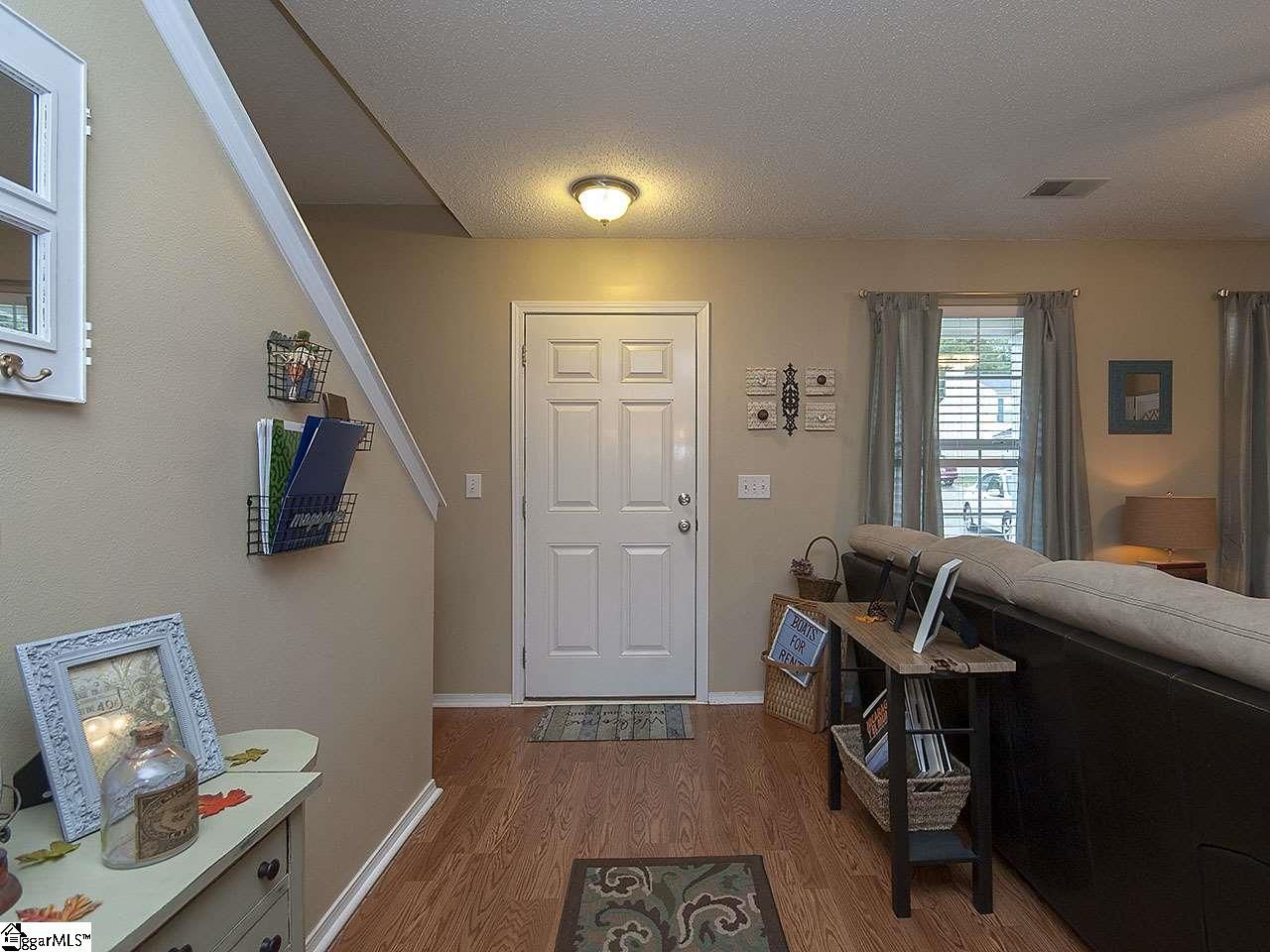 Property image 3 at 25 Willow Bend Drive, Taylors, SC 29687