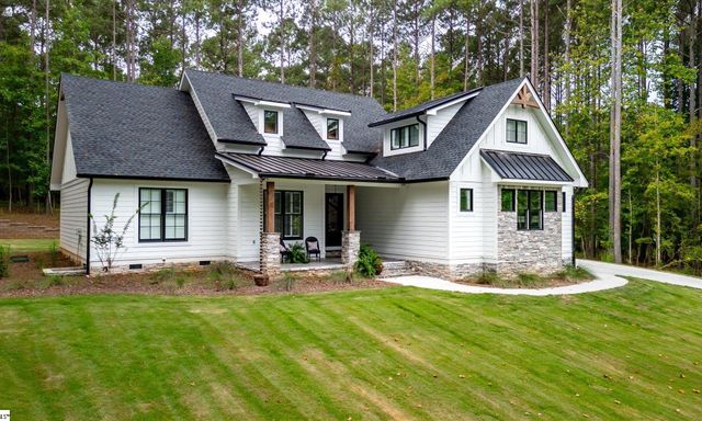 202 Nautical Way