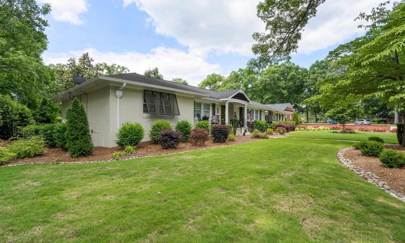 Property image 2 at 10 Botany Road, Greenville, SC 29615