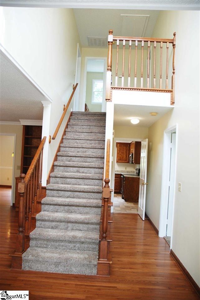 Property image 5 at 4 Chetfield Court, Simpsonville, SC 29680