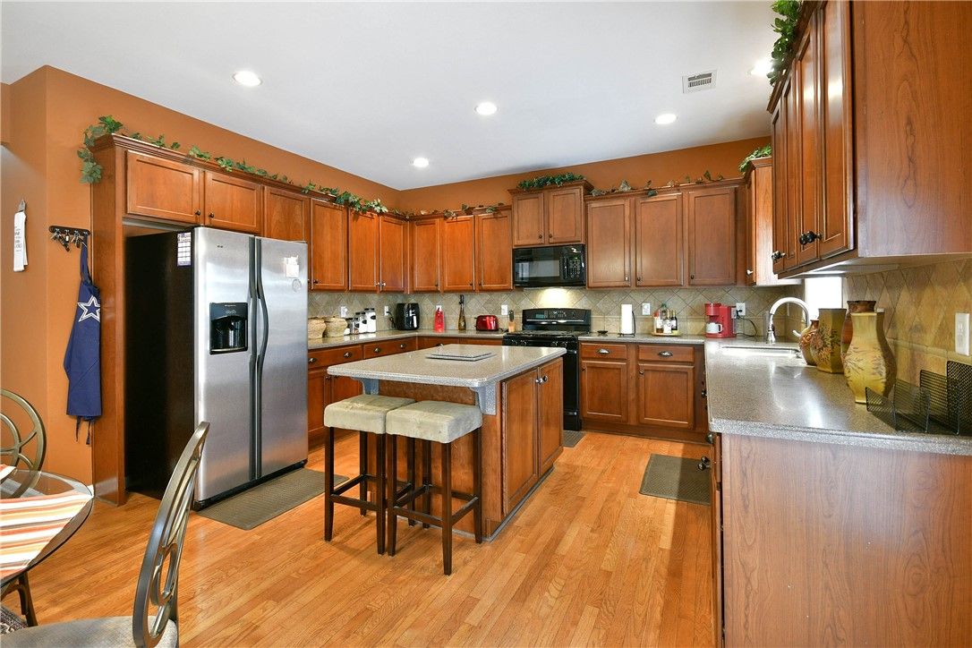 Property image 4 at 19 Lynell Place, Greenville, SC 29607