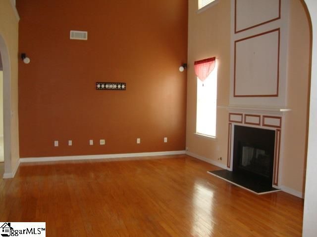 Property image 5 at 25 Birkhall Circle, Greenville, SC 29605