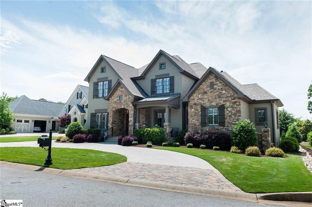 Property image 1 at 524 Chamblee Boulevard, Greenville, SC 29615