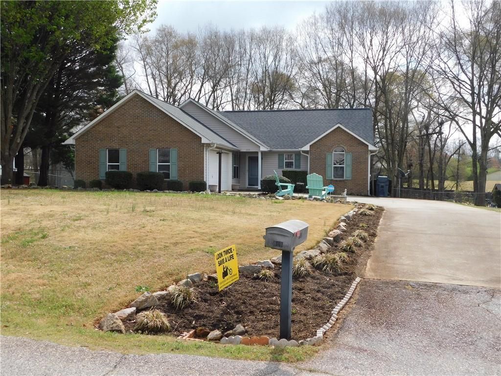 Main image of property at 205 Sussex Way, Anderson, SC 29625