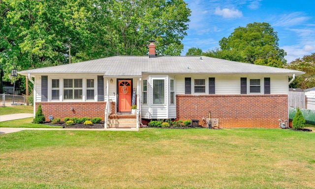 213 Courtney Circle