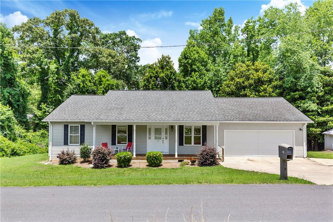 Property image 1 at 117 Norris Avenue, Easley, SC 29640
