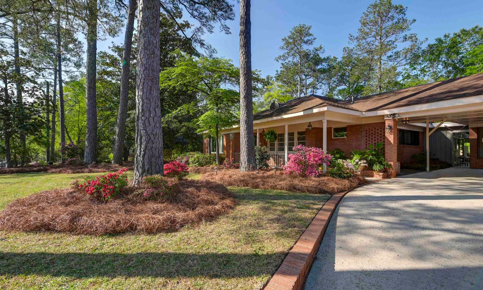 Property image 3 at 6211 Satchelford Road, Forest Acres, SC 29206-1513