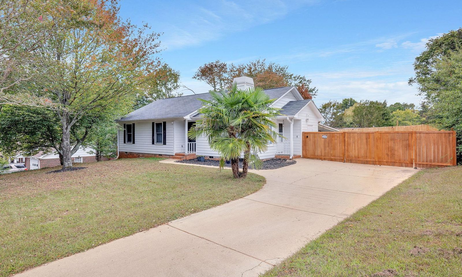 Property image 2 at 20 Paddock Lane, Greer, SC 29650