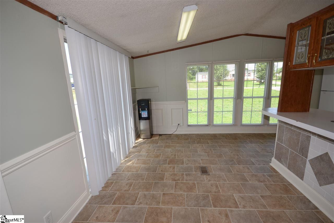 Property image 3 at 119 Bridgecreek Drive, Greer, SC 29651