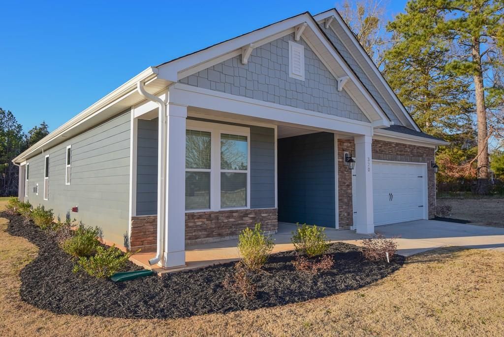 Property image 4 at 320 Oakmonte Circle, Greenwood, SC 29649
