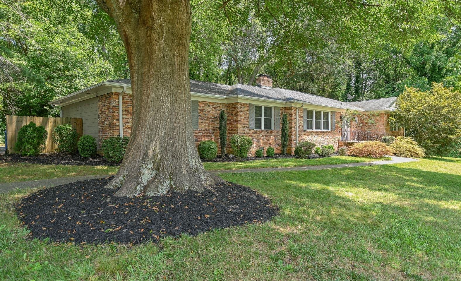 Property image 2 at 26 Ivy Trail, Greenville, SC 29615