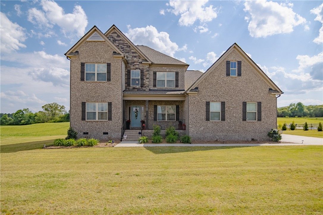Main image of property at 1109 Bellmare Way, Williamston, SC 29697