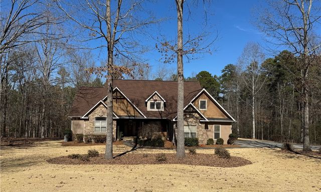 614 Winter Pine Court