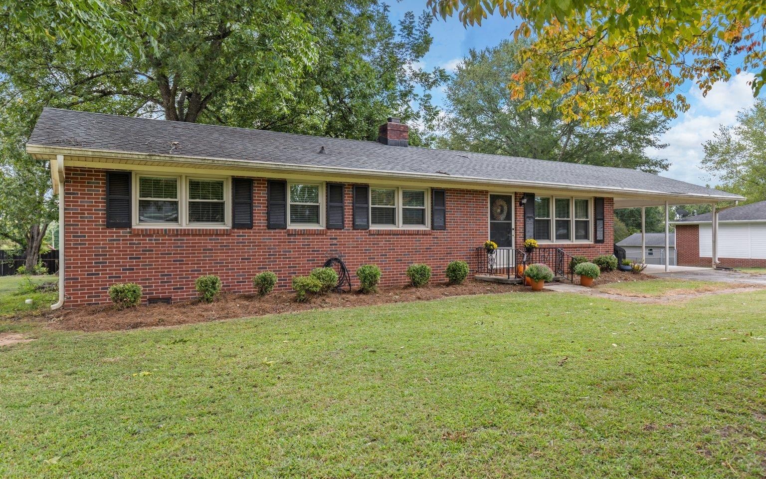 Property image 1 at 131 Biltmore Circle, Easley, SC 29642