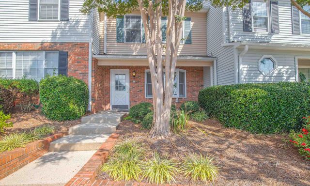 97 JAMESTOWNE Way