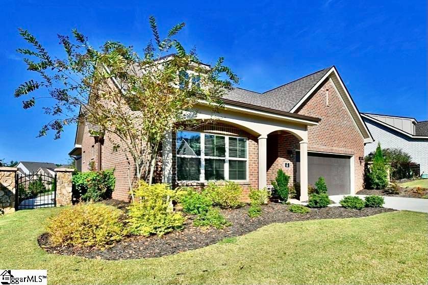 Main image of property at 31 Layken Lane, Simpsonville, SC 29680