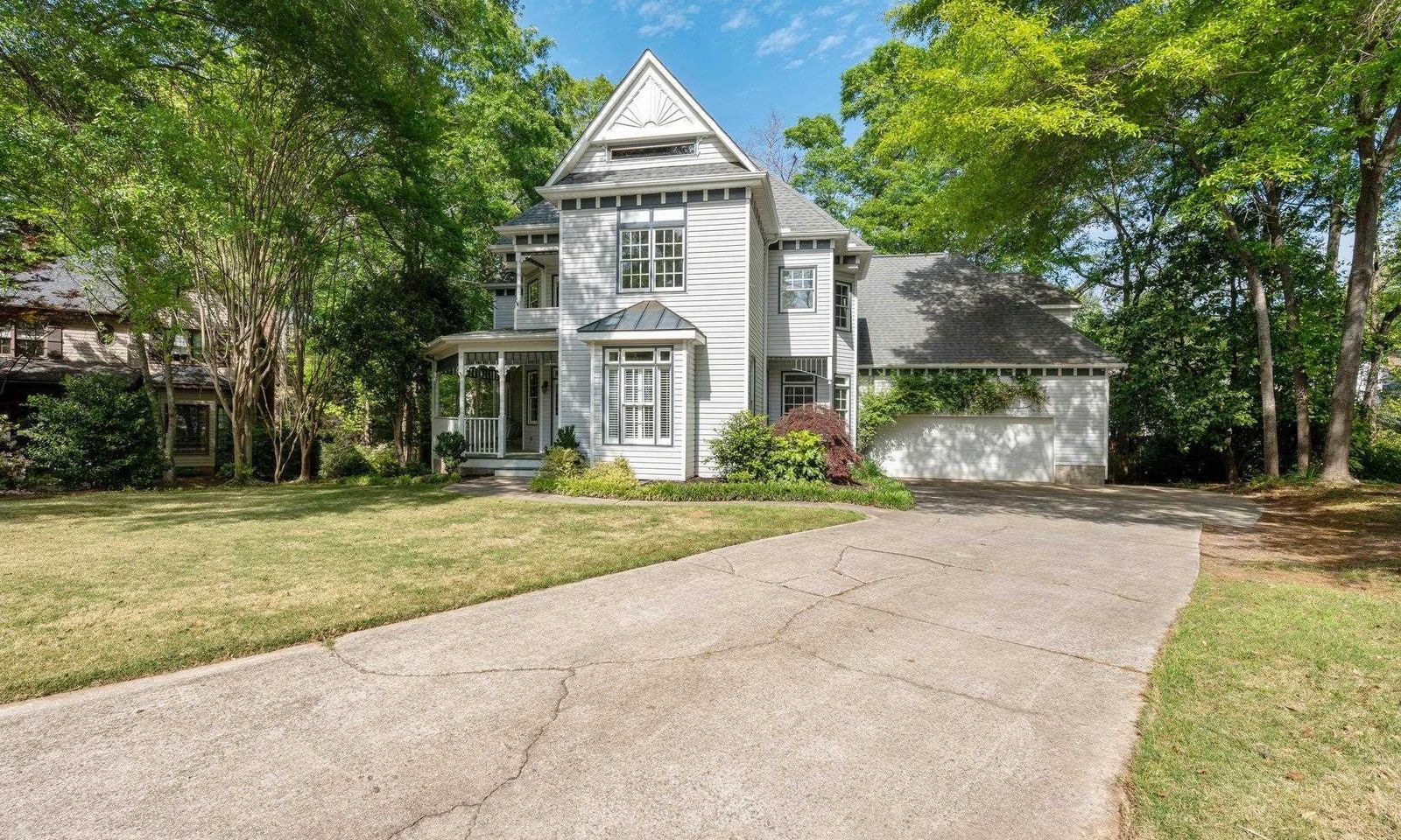 Neely Farm, Simpsonville Community