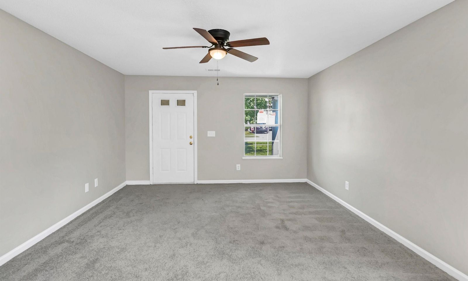 Property image 2 at 817 Wickham Lane, Columbia, SC 29229