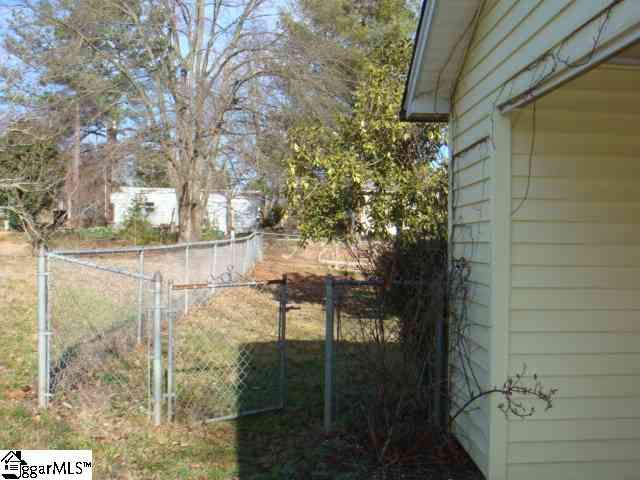 Property image 2 at 204 Chesley Drive, Simpsonville, SC 29680