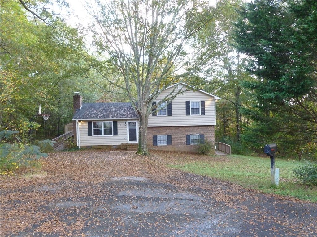 Property image 1 at 123 Bracken Court, Liberty, SC 29657