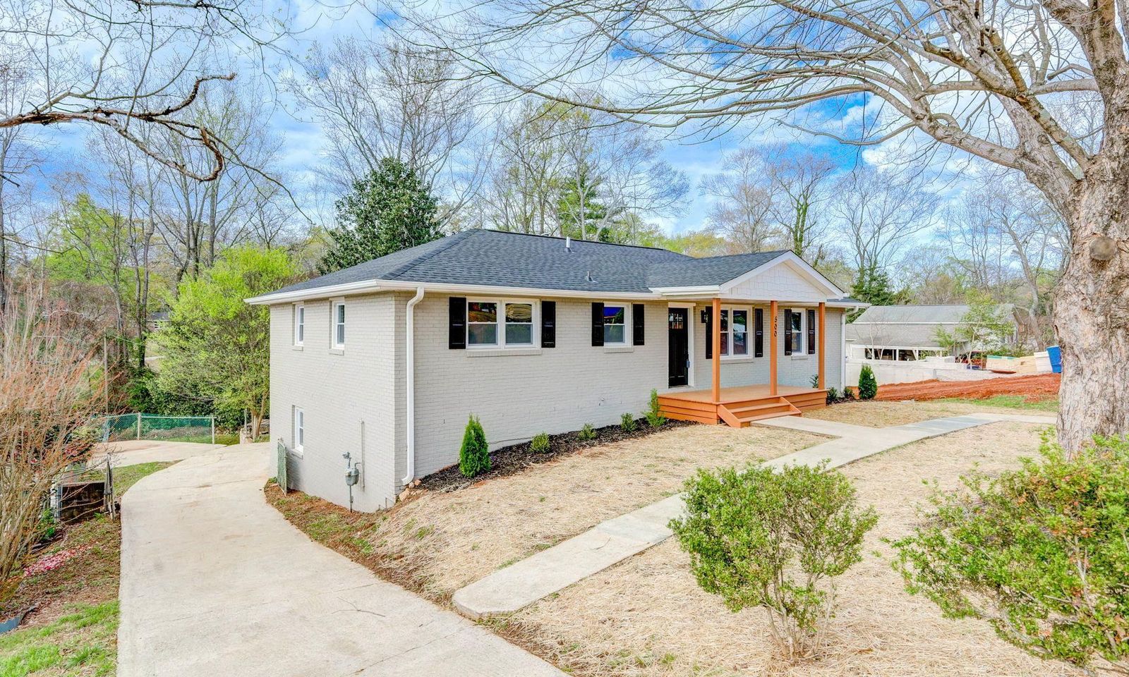 Property image 2 at 500 Farmington Road, Greenville, SC 29605
