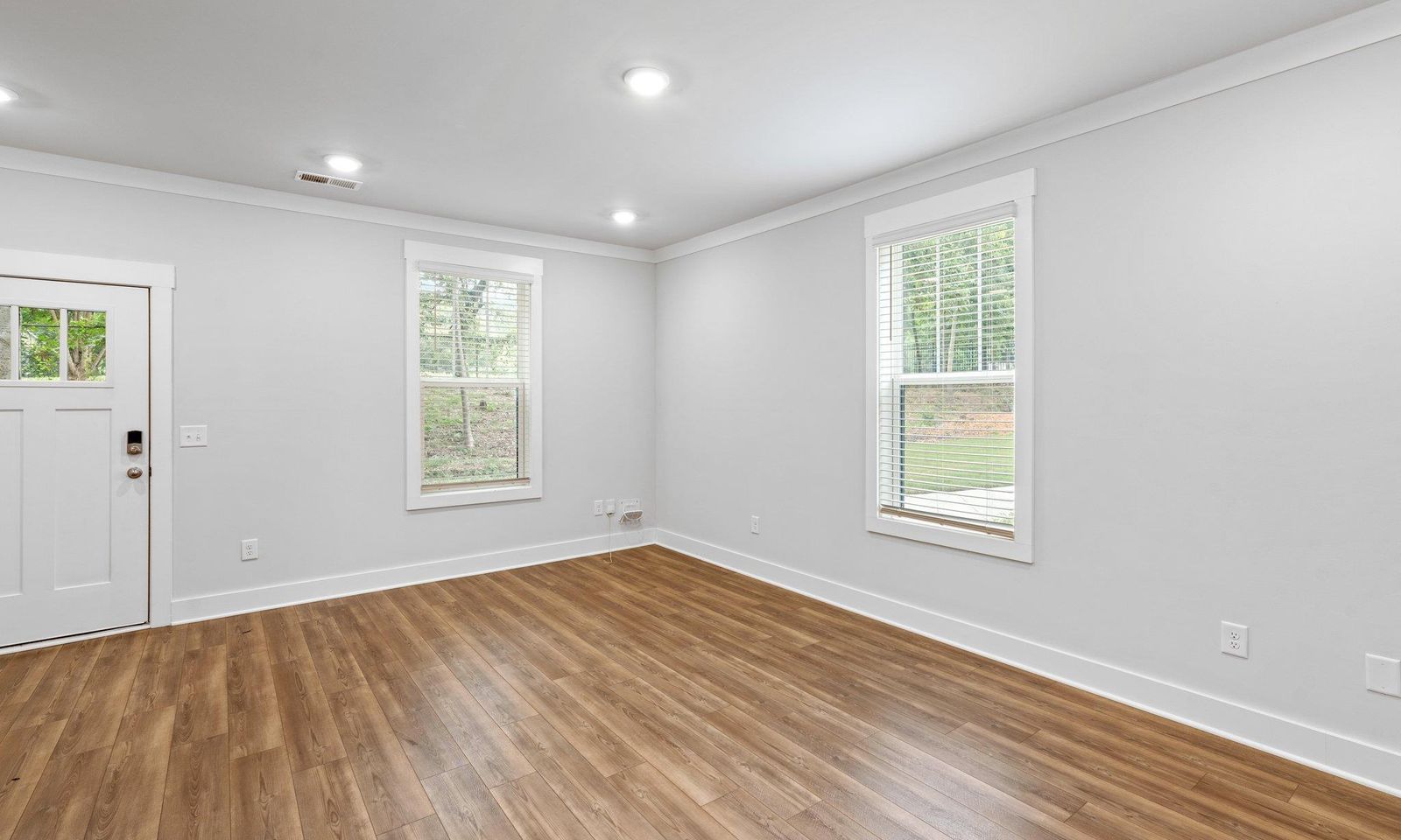 Property image 3 at 71 Millside Circle, Greenville, SC 29605