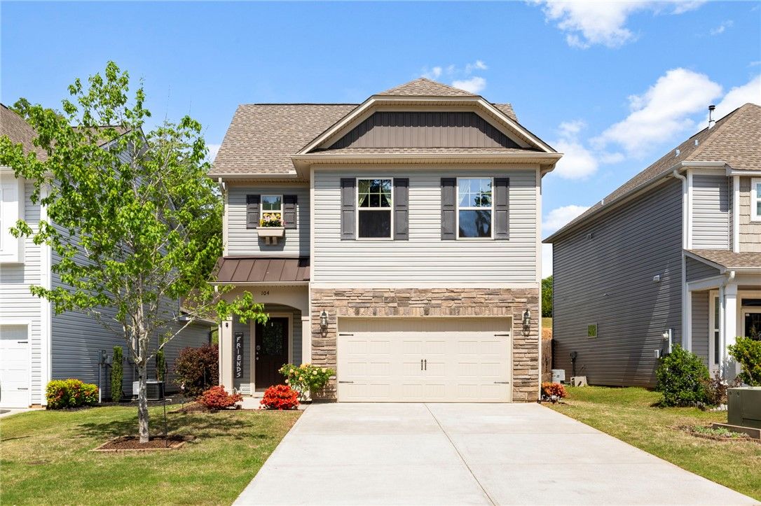 Main image of property at 104 Wheaton Court, Simpsonville, SC 29680