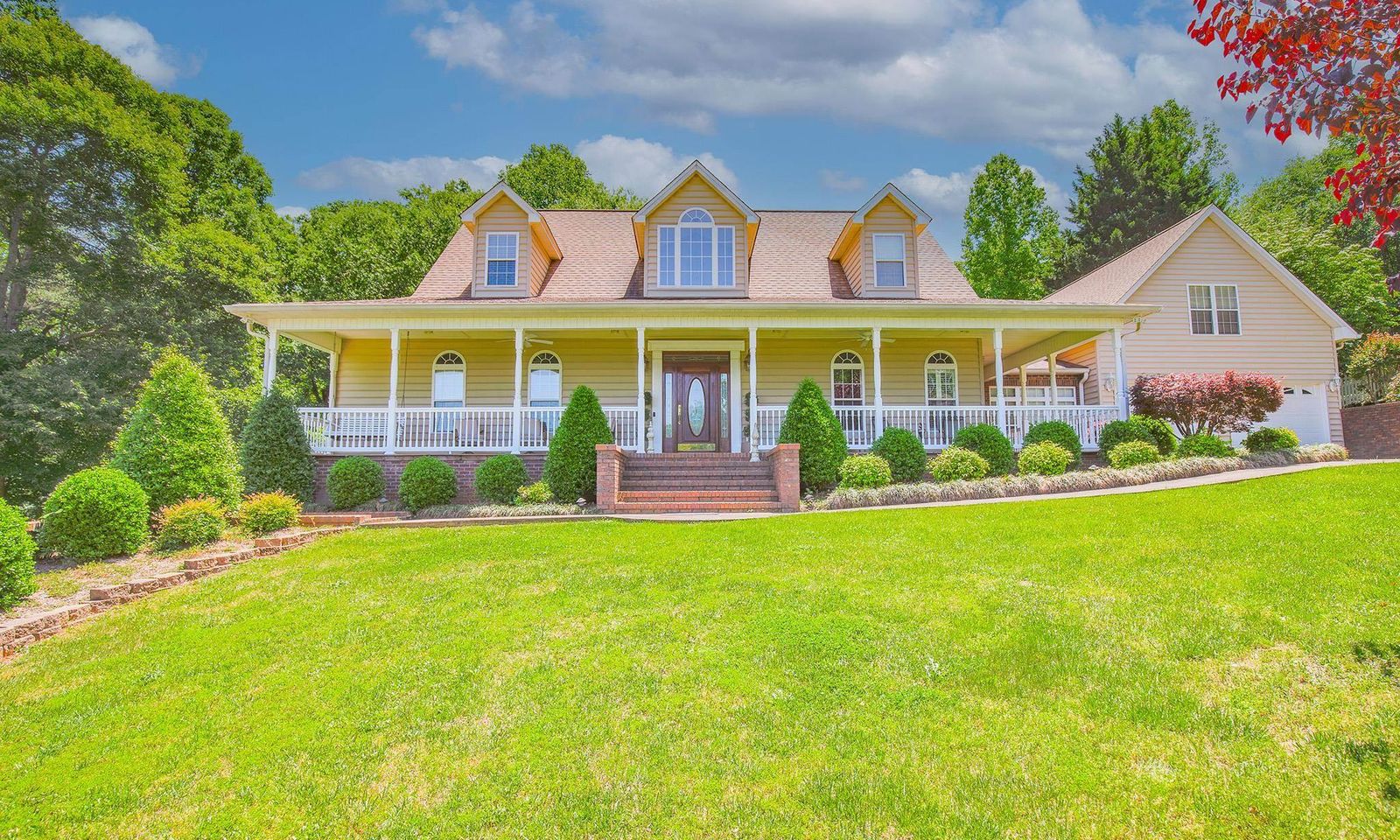 Main image of property at 121 Raccoon Trail, Travelers Rest, SC 29690-8170