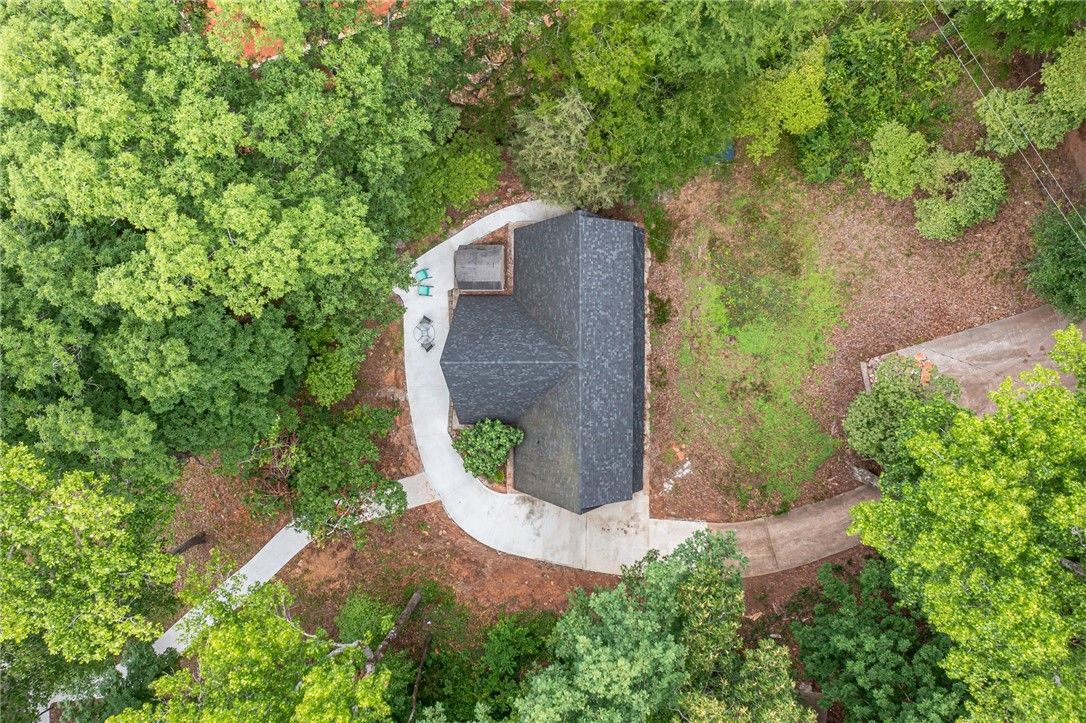Property image 2 at 219 Dogwood Road, Townville, SC 29689