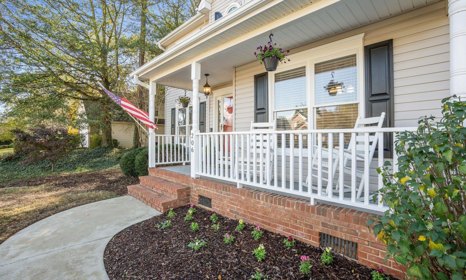 Property image 2 at 206 Kinard Way, Simpsonville, SC 29681