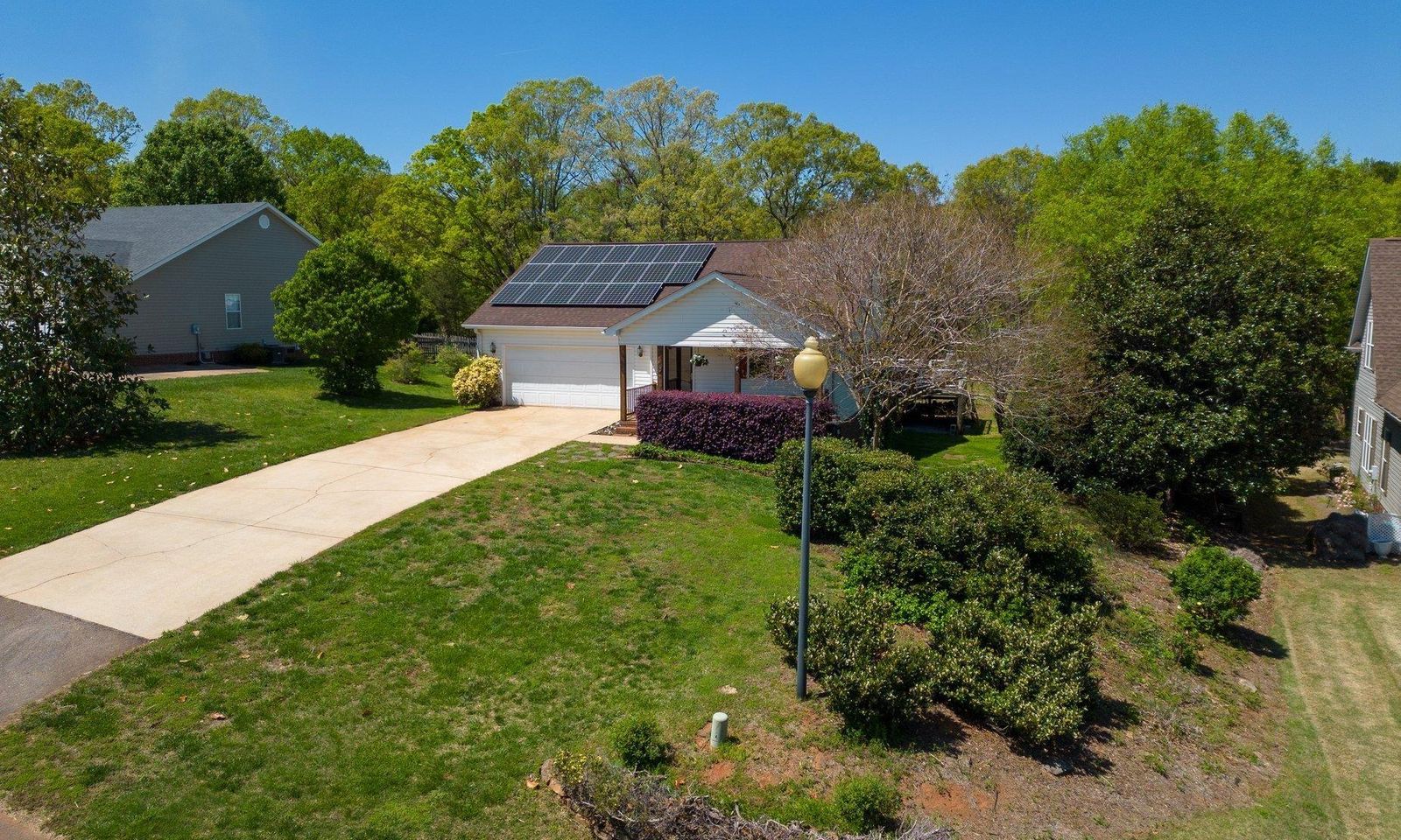 Property image 4 at 27 Raynes Court, Taylors, SC 29687