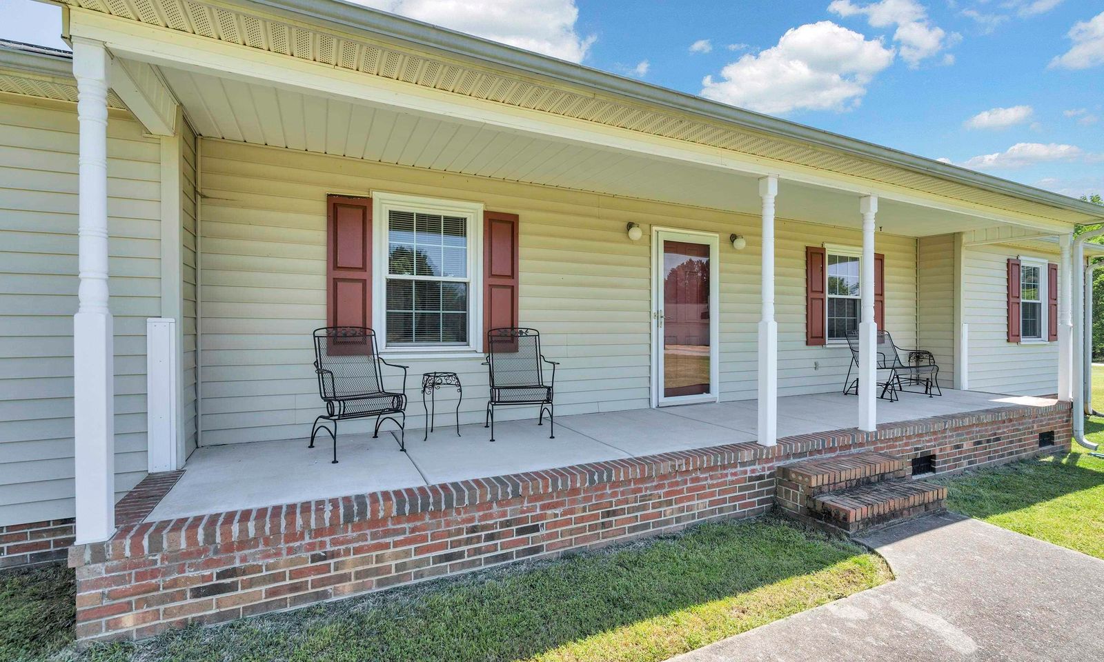 Property image 3 at 131 Cottonwood Street, Williamston, SC 29697
