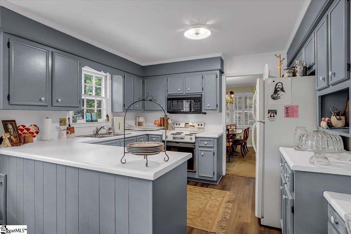 Property image 5 at 402 Foxcroft Road, Greenville, SC 29615