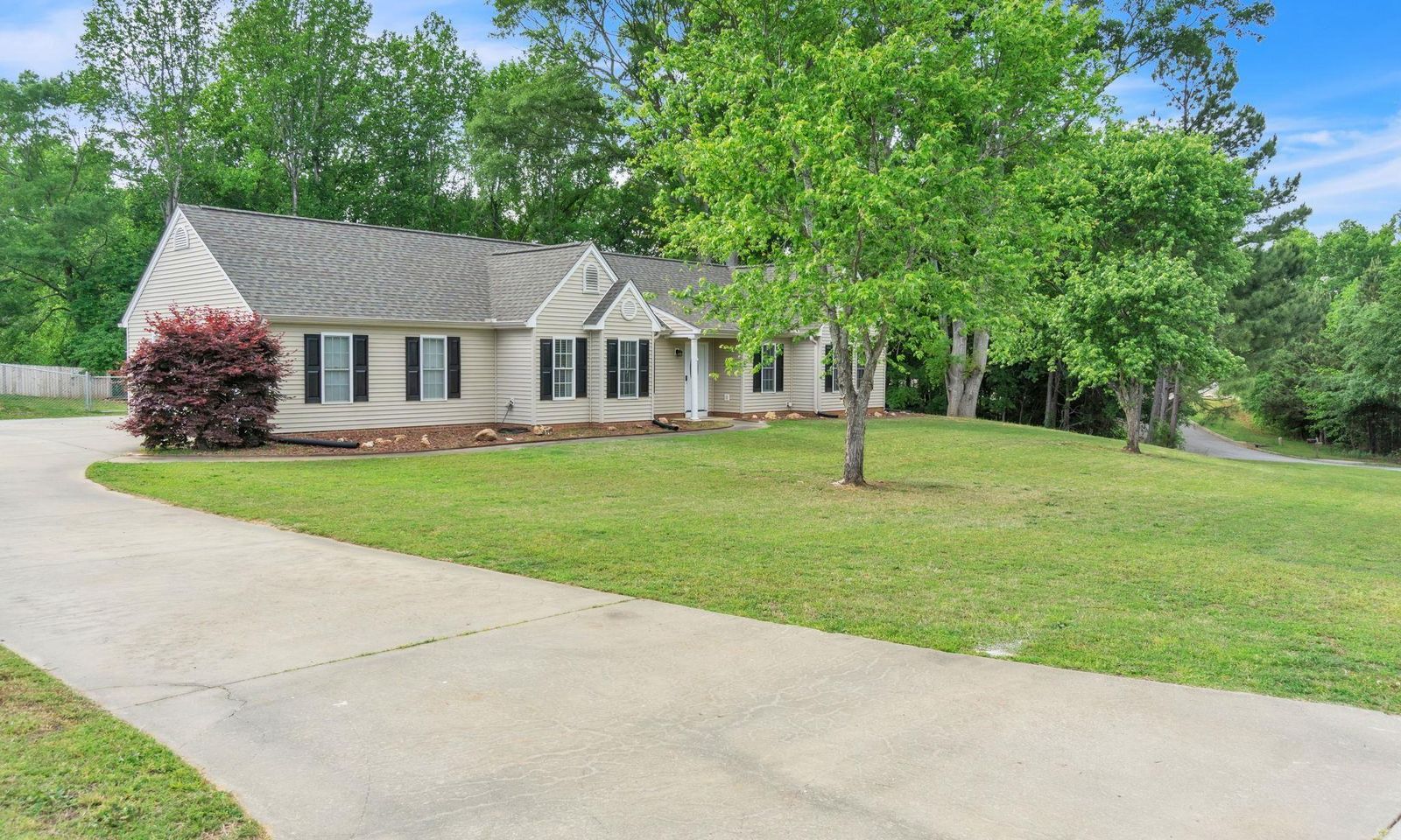 Property image 2 at 105 Ascot Drive, Easley, SC 29642
