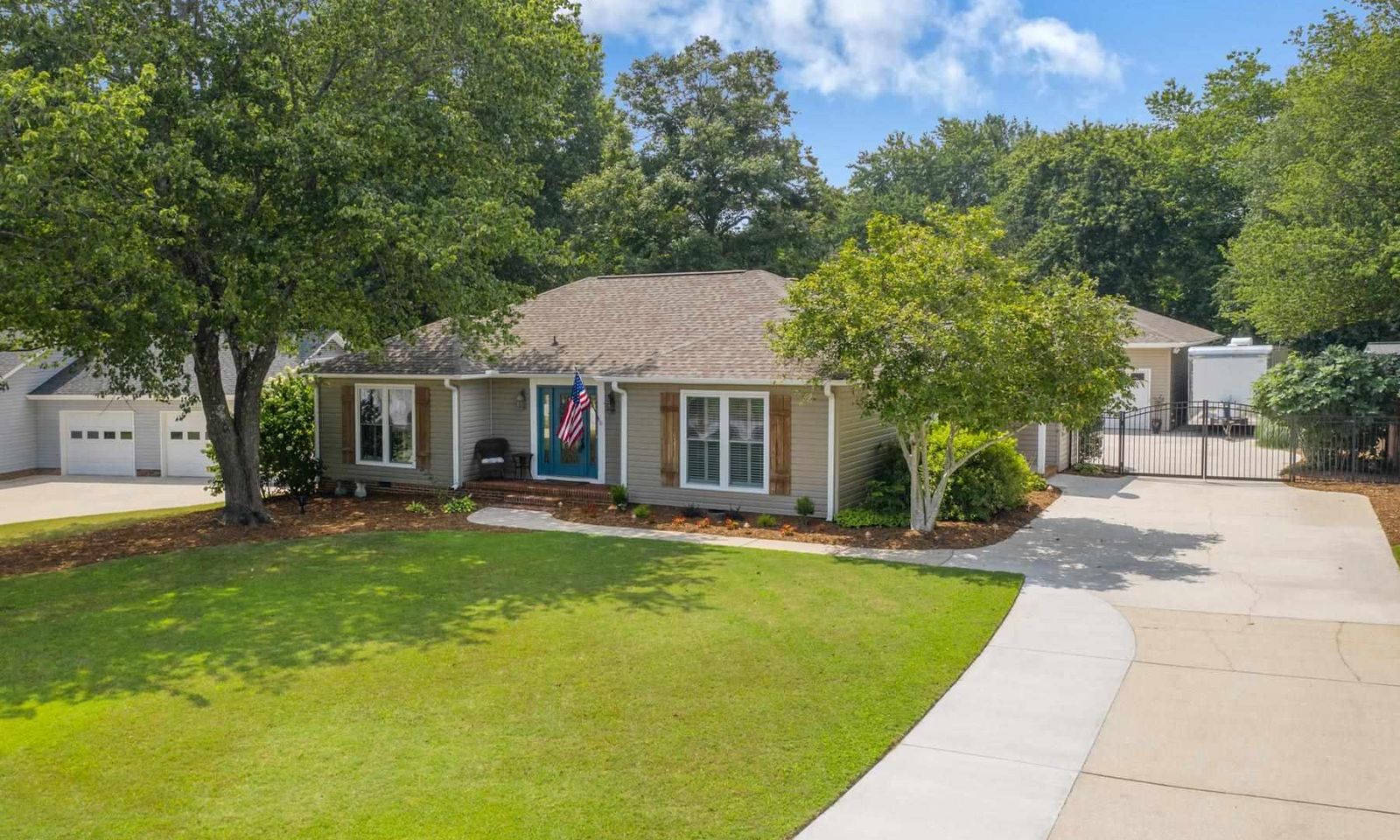Property image 2 at 805 Harness Trail, Simpsonville, SC 29681