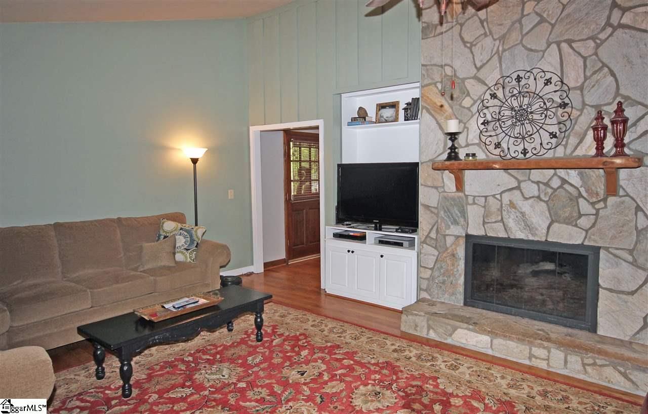 Property image 3 at 120 BURLINGTON Avenue, Greer, SC 29650