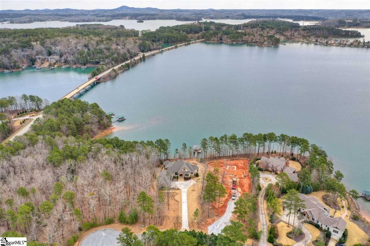 Property image 2 at 401 Baywood Court, Seneca, SC 29672