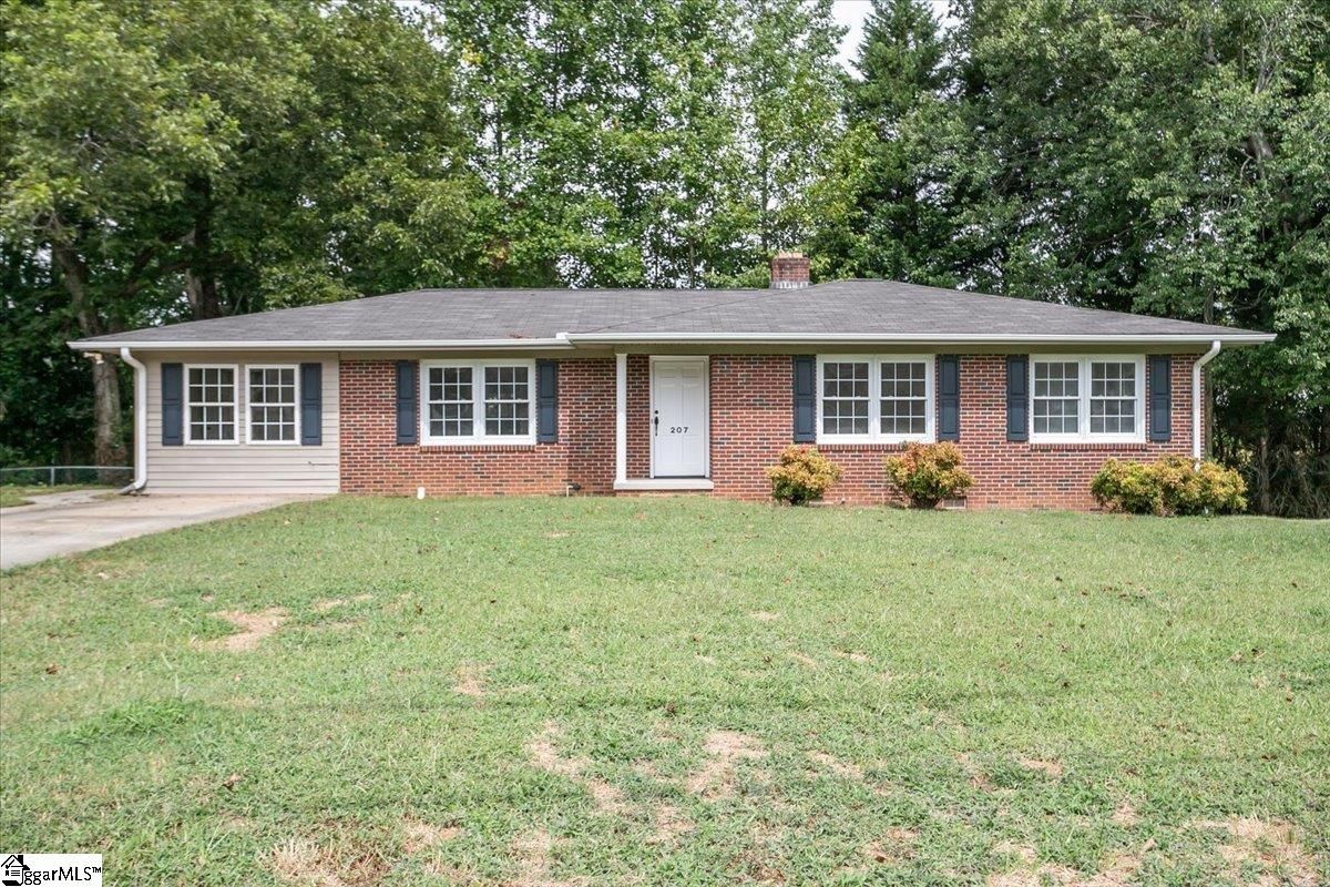 Main image of property at 207 Forest Drive, Easley, SC 29642