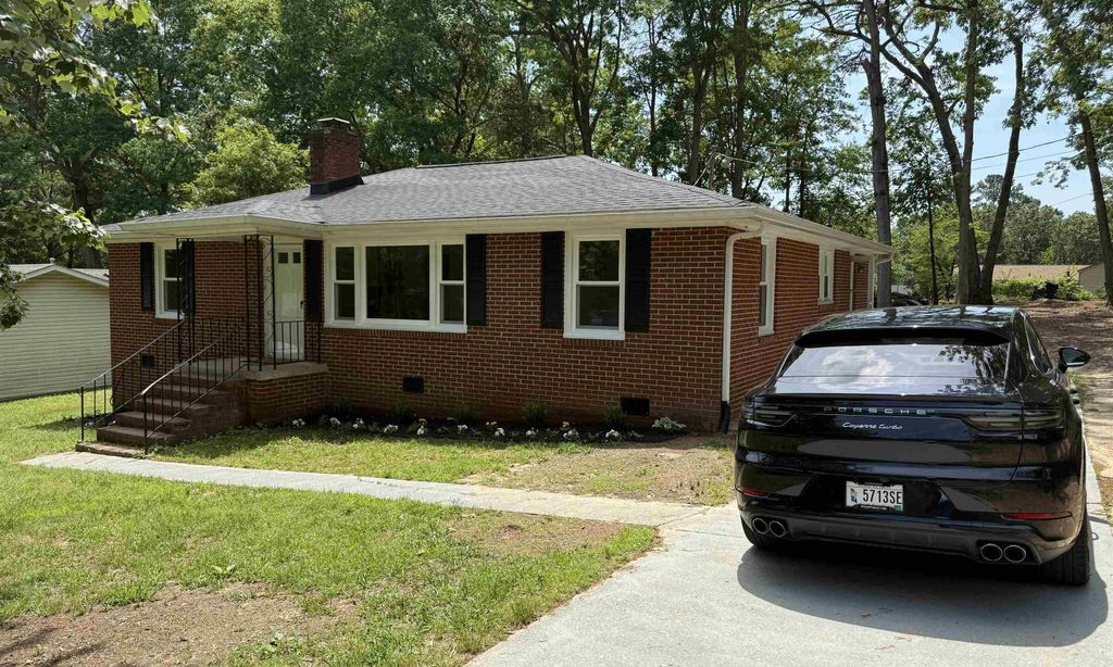 133 Woodridge Circle