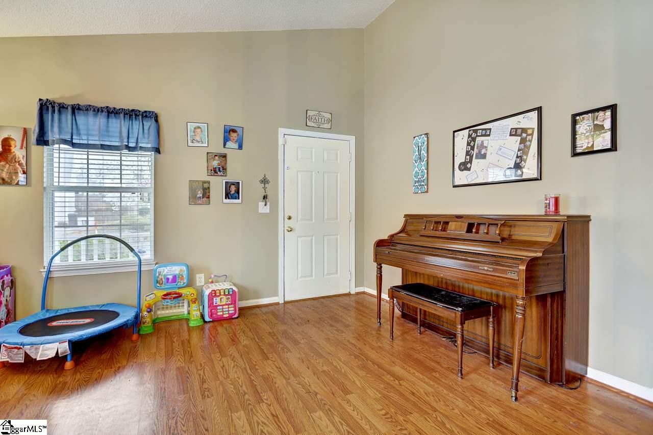 Property image 5 at 320 Hampton Ridge Drive, Greer, SC 29651