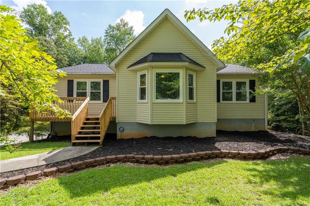 Property image 3 at 404 Ridgeway Court, Easley, SC 29640
