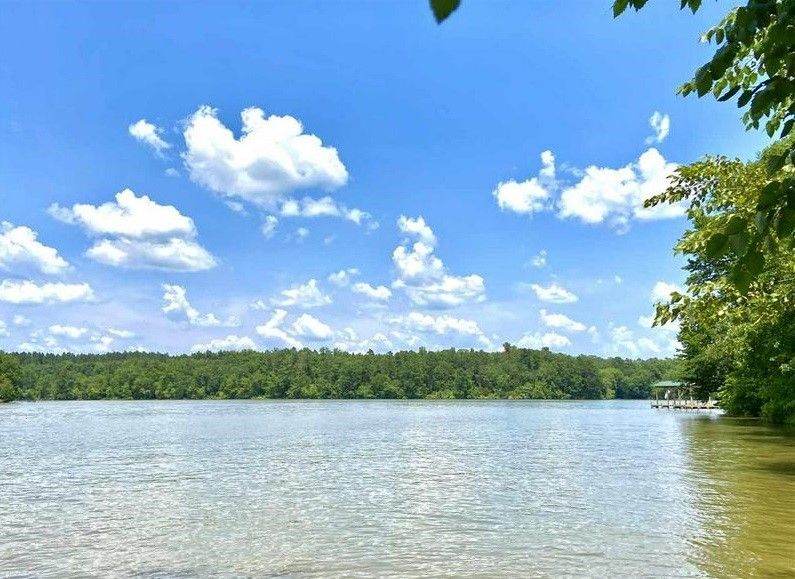 Main image of property at 986 Eagles Harbor Drive, Hodges, SC 29653