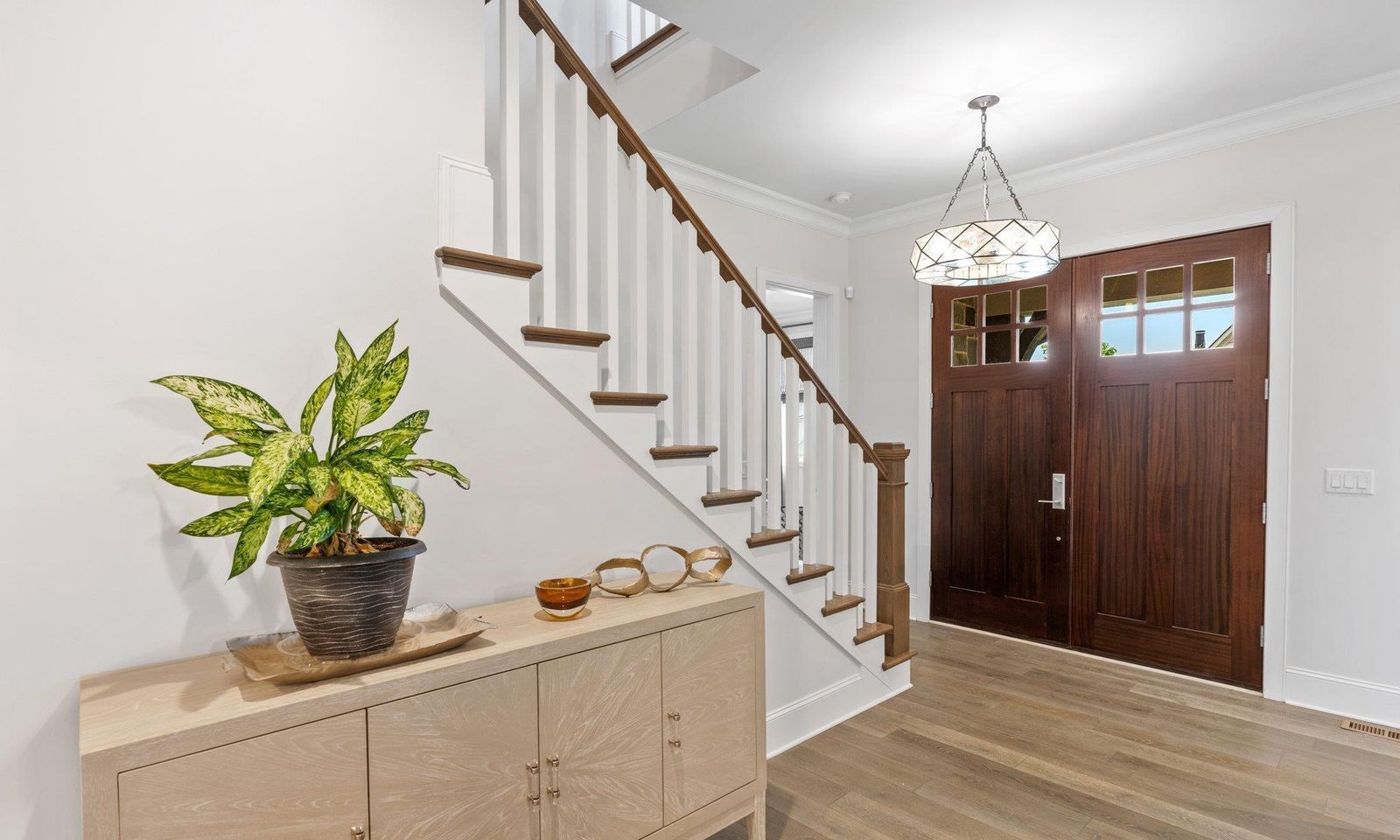 Property image 4 at 24 Gardenview Avenue, Greenville, SC 29601