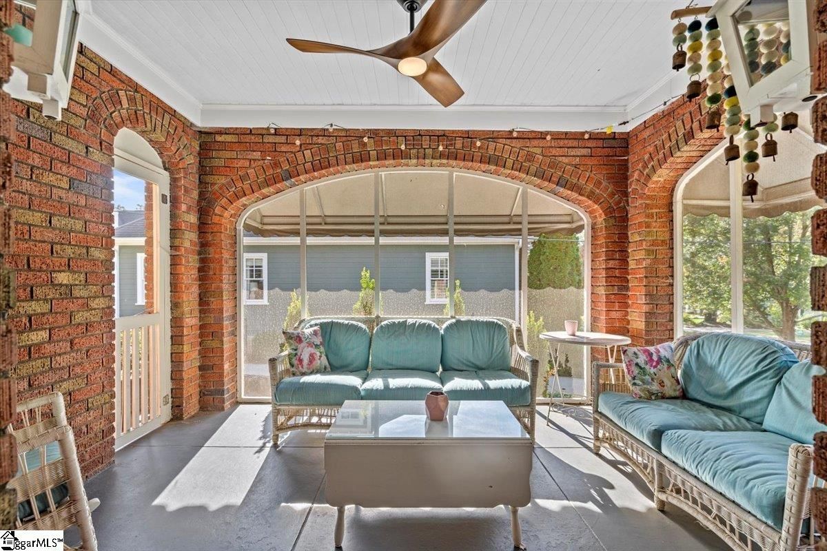 Property image 4 at 13 Augusta Court, Greenville, SC 29605