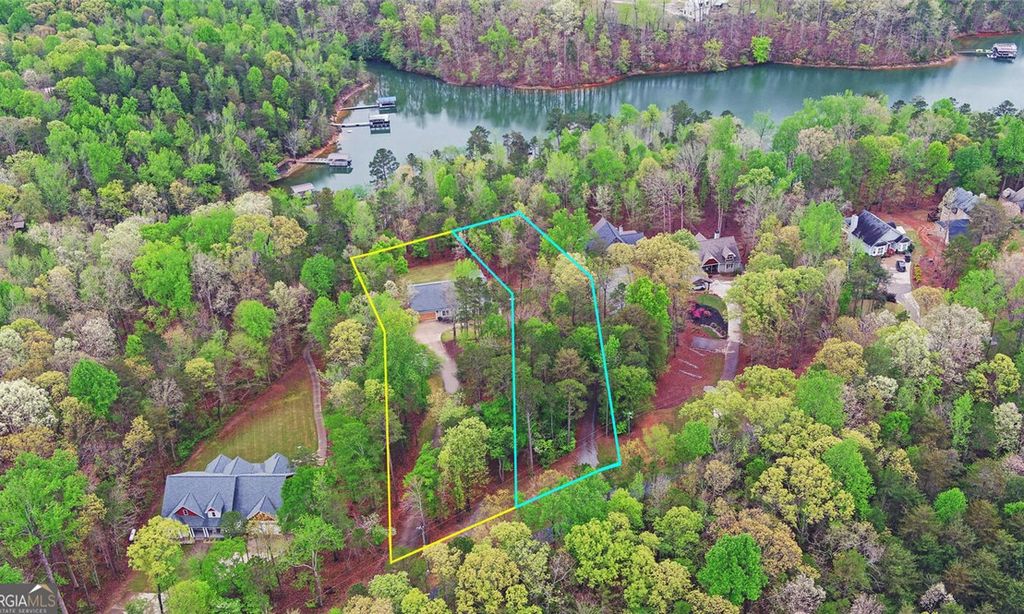 913 Paynes Creek Road